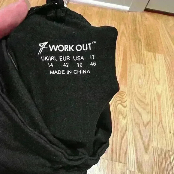 Atmosphere Long Sleeve Black Workout Top Size 10 - Picture 2 of 16
